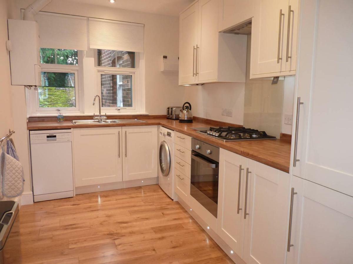Brockenhurst Apartments Zewnętrze zdjęcie